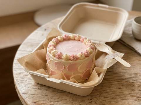 Korean bento cake in a keepsake box